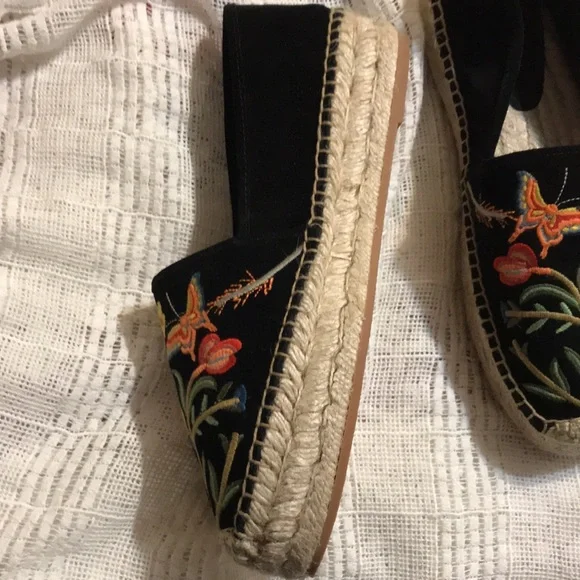 COPY - COPY - Johnny Was espadrilles - Picture 12 of 16